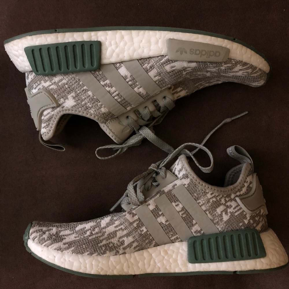 ✨Rare✨ Adidas NMD R1 Sesame